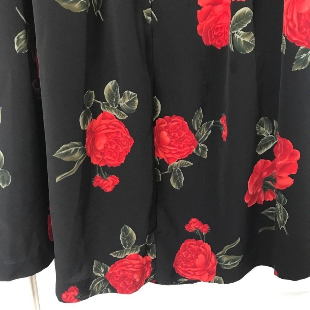🤩2 for 20🤩 Vintage Black Floral Rose Midi Skirt - Picture 2 of 8